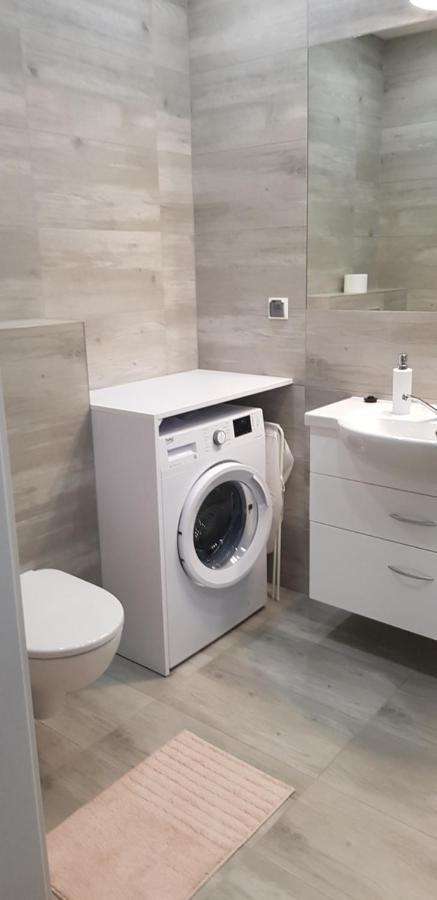 Apartament Za Swierkami Apartment Kolobrzeg Bagian luar foto
